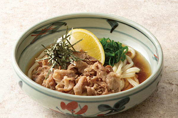 【季節のおすすめ】涼を呼ぶ一杯。三元豚ぶっかけうどん